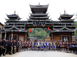 貴州游特價(jià)團(tuán)_貴州自由游價(jià)格多少_報(bào)團(tuán)去貴州多少錢