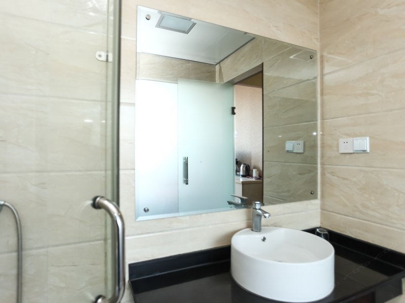 hotelPic