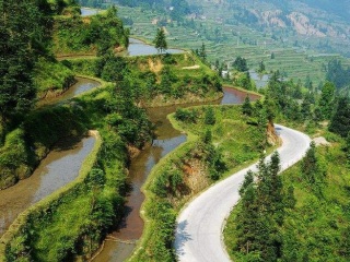 貴州旅游花多少錢_貴州九月旅游_貴州游跟團多少錢