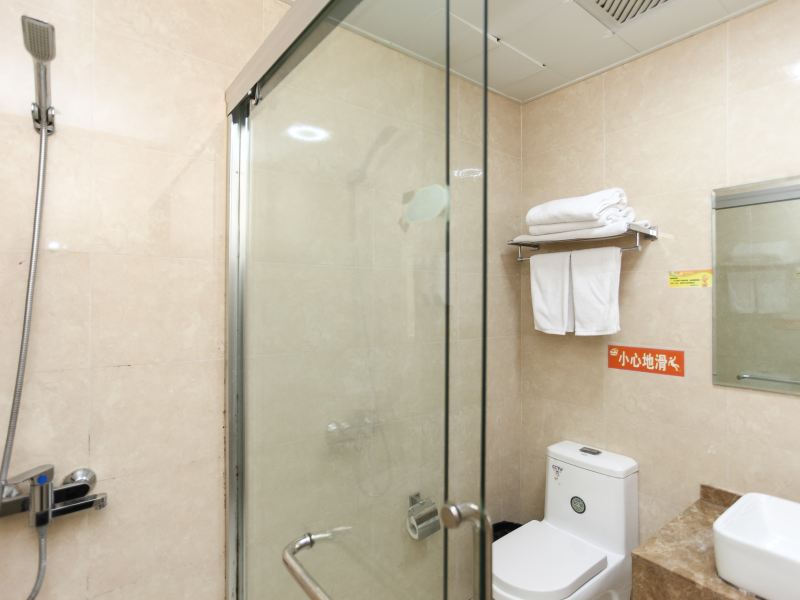 hotelPic
