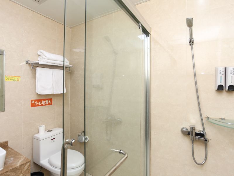 hotelPic