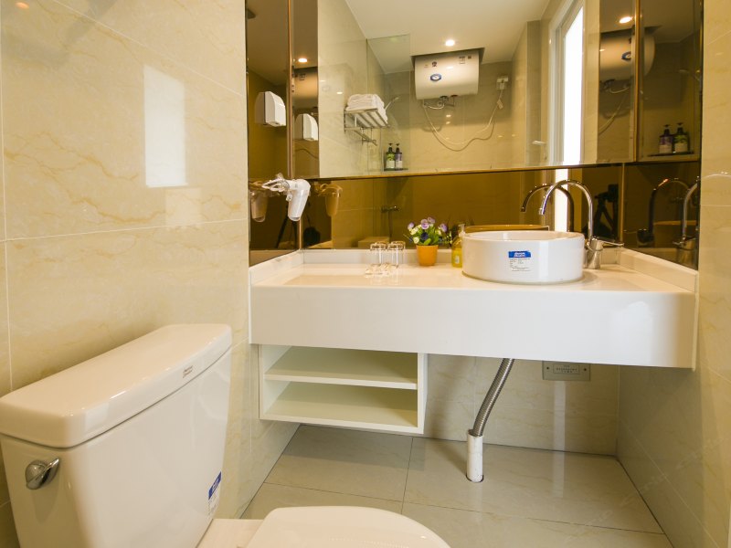 hotelPic