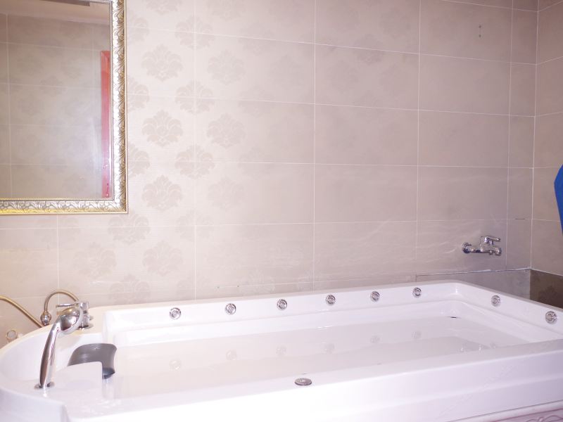 hotelPic