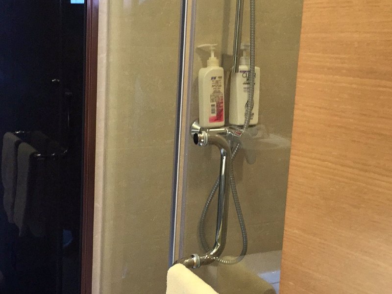 hotelPic