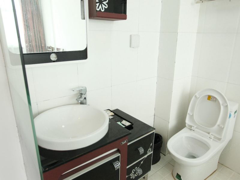 hotelPic