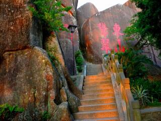 海南三亞2人旅游需要多少錢_海南三亞旅游大約多少錢_海南三亞組團旅游