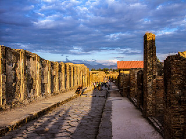 阿布扎比-罗马-庞贝-苏莲托-佛罗伦萨-比萨-五渔