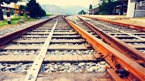 子弹列车上 Cii-slyqrriILQgSAATlHk-sX2gAAU7TgCjt0oABOU2041_w500_h280_c1_t0.jpg