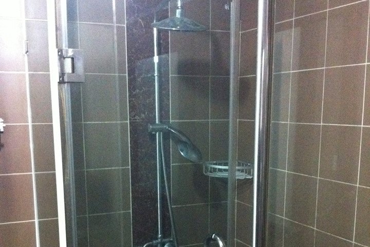 hotelPic