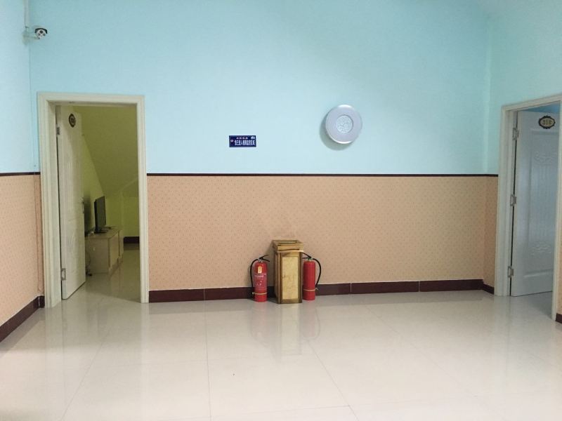 hotelPic