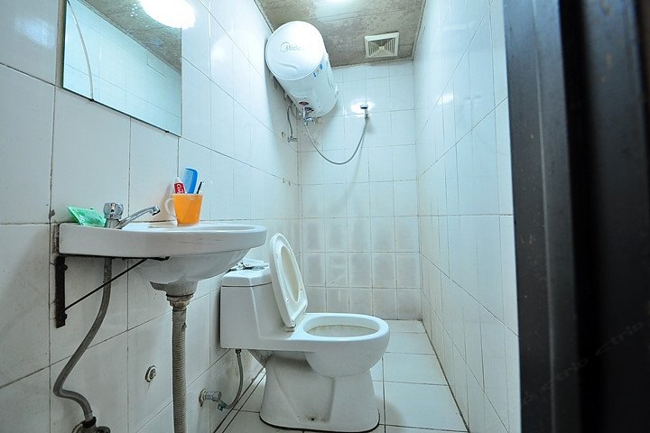 hotelPic