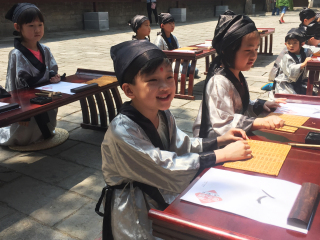 北京几月份适合旅游_至北京跟团旅游_北京旅游游轮
