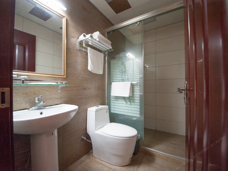 hotelPic