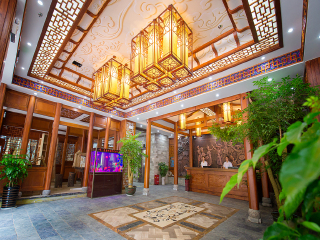 湖南張家界旅游報(bào)團(tuán)價(jià)格_湖南張家界游特價(jià)團(tuán)_去湖南張家界游要多少錢(qián)