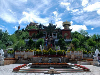 去云南香格里拉游要多少錢_旅游團云南香格里拉_云南香格里拉跟團游與自由行