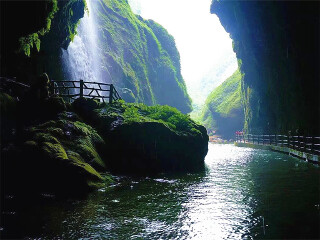廣西南寧德天大瀑布旅游最佳路線_去廣西南寧德天大瀑布旅游要多少錢_廣西南寧德天大瀑布報團多少錢
