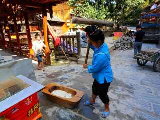 貴州黃果樹瀑布報(bào)團(tuán)多少錢_貴州黃果樹瀑布游跟團(tuán)_貴州黃果樹瀑布旅游需要多少錢