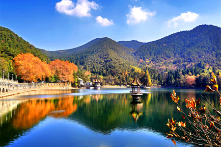 <庐山私家团4日游>8分钟索道上山/指定贵宾团/赠汉服体验晨观日出/挑战五老峰/24H专车接机/站//1单1团/万国别墅/核心主景美爆朋友圈