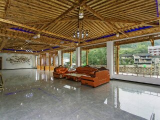湖南張家界旅行團(tuán)_湖南張家界旅游報(bào)團(tuán)價(jià)格_湖南張家界2人旅游需要多少錢