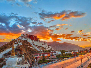 組團(tuán)去西藏_到西藏旅游多少錢_西藏報(bào)團(tuán)旅游多少錢