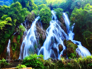 貴州旅行團(tuán)_去貴州報(bào)團(tuán)多少錢_現(xiàn)在到貴州旅游多少錢
