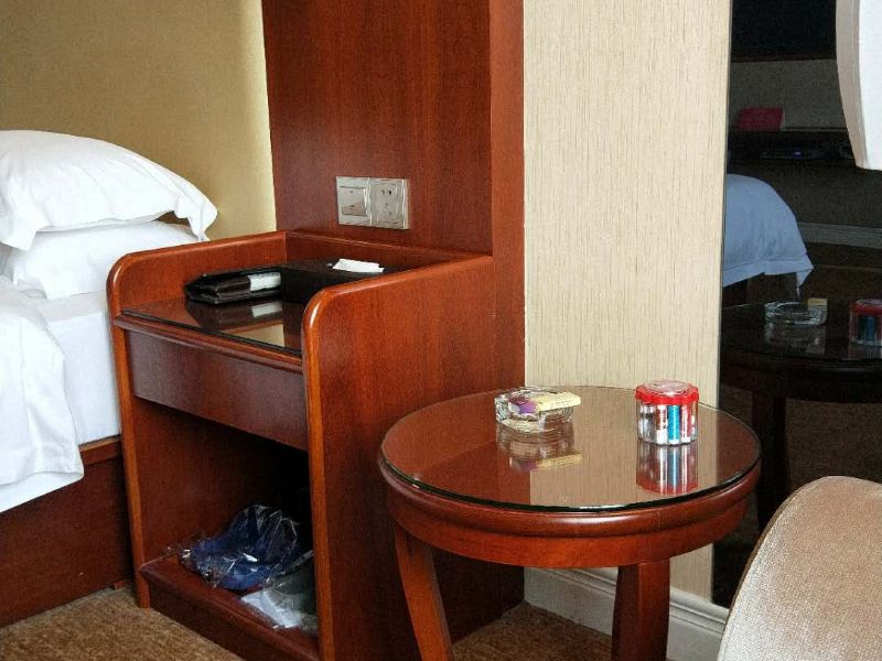 hotelPic