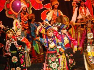 去云南麗江報(bào)團(tuán)多少錢_云南麗江旅游報(bào)團(tuán)價(jià)格_云南麗江高端品質(zhì)旅游團(tuán)