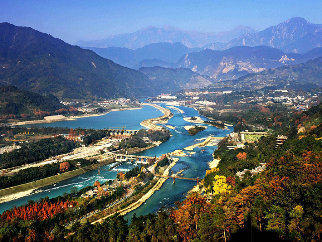  成都-都江堰-青城山-峨眉山-乐山6日游>青城山,都江堰世界文化遗产的
