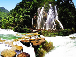 貴州黃果樹瀑布跟團還是自由行_貴州黃果樹瀑布旅游價格多少跟團_去貴州黃果樹瀑布靠譜的旅行團