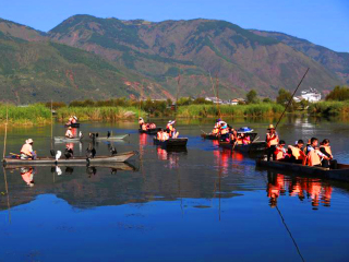 跟團(tuán)云南麗江游價(jià)格_云南麗江八月份旅游_云南麗江旅游費(fèi)用多少