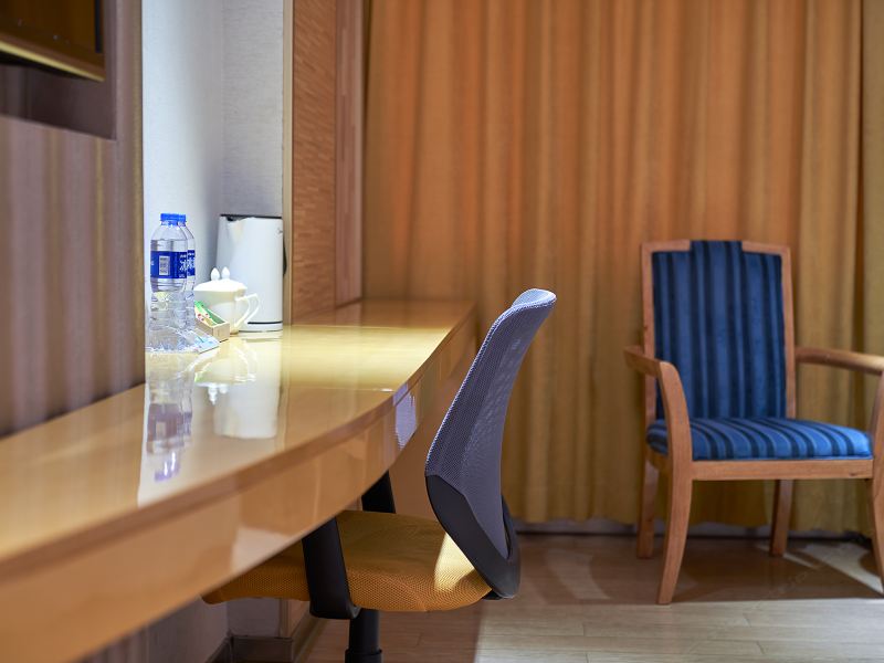 hotelPic