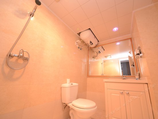 hotelPic