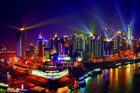 <重庆+武隆4日游>自选大交通，纯玩0购物，2晚市区商圈酒店，武隆升级1晚别墅型酒店，武隆2天跟团游，赠****H专车接送机
