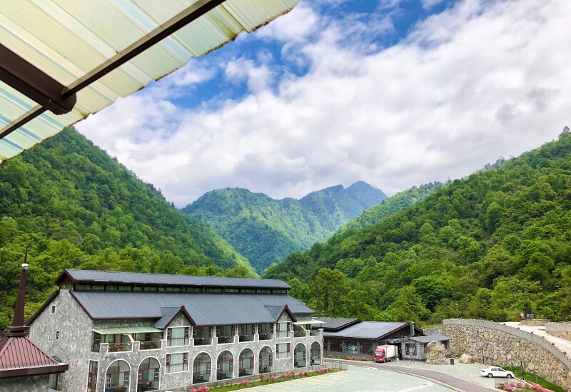 天全蓝水晶大酒店         
