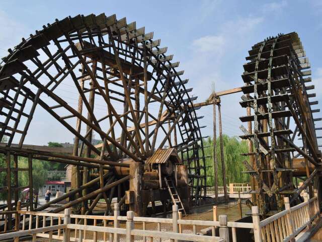 <兰州-张掖-嘉峪关-敦煌双高铁5日游