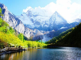 稻城亚丁随团游_稻城亚丁游旅游团_近期到稻城亚丁旅游