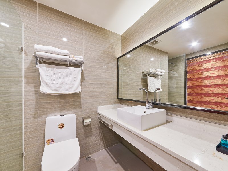 hotelPic