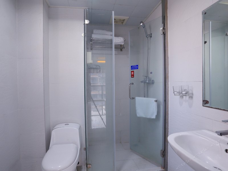 hotelPic