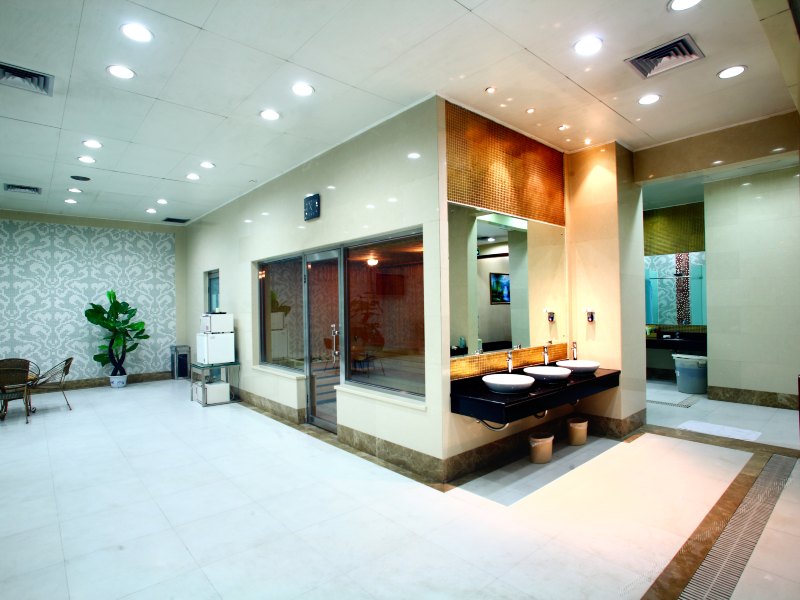 hotelPic