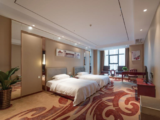 http:\/\/www.tuniu.com\/tour\/210556765