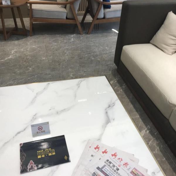 hotelPic