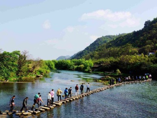 貴州游花多少錢_貴州游跟團多少錢2021_2021去貴州跟團多少錢