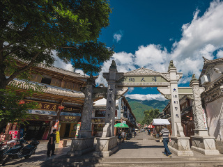 云南麗江游跟團(tuán)_正月云南麗江游報(bào)價(jià)_云南麗江旅游跟團(tuán)多少錢