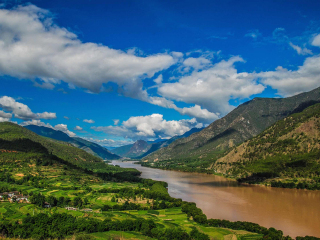 云南香格里拉旅游大概多少錢_云南香格里拉旅游價格多少跟團_云南香格里拉旅游團報價自由行