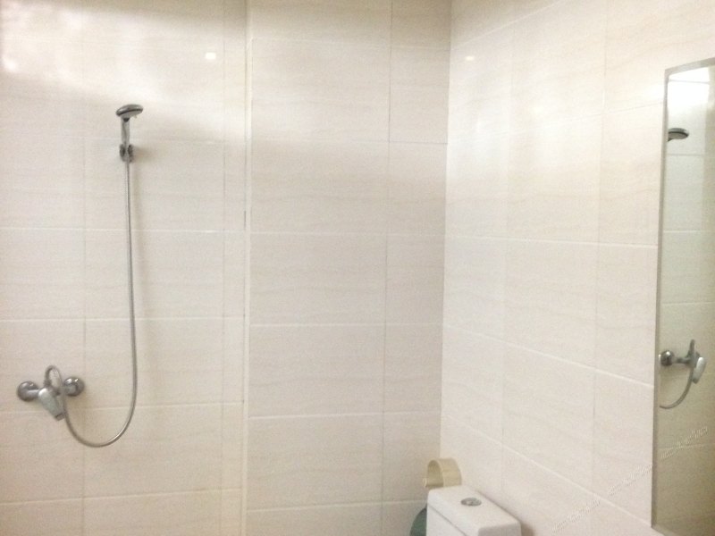 hotelPic
