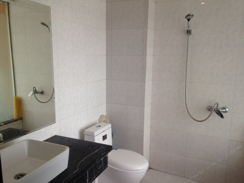 hotelPic