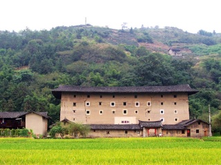 廈門鼓浪嶼跟團還是自由行_廈門鼓浪嶼旅游費用多少_廈門鼓浪嶼旅游團報價2021