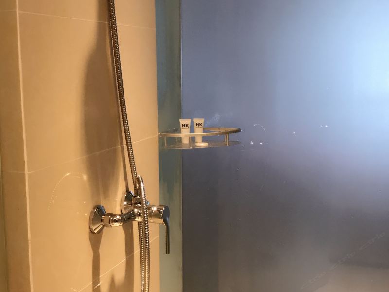 hotelPic