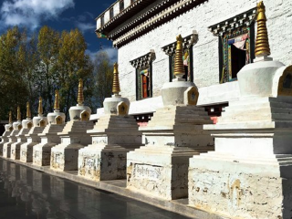 申请色达旅游签证_去色达旅游跟团价格_色达旅游团多少钱