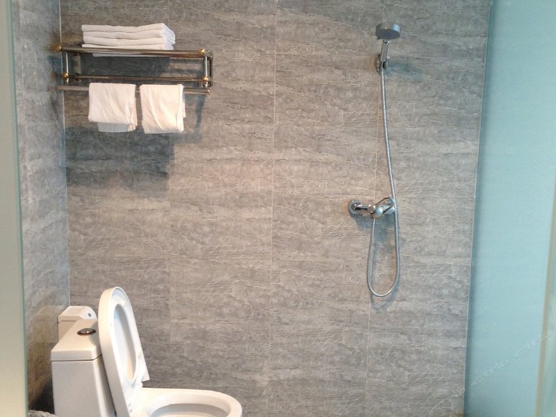 hotelPic